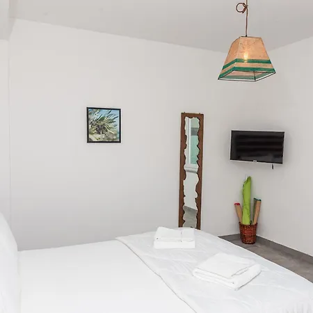 Green - Affittacamere- By Faendho Apartment *