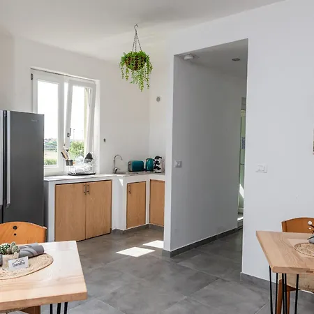 Green - Affittacamere- By Faendho Apartment *