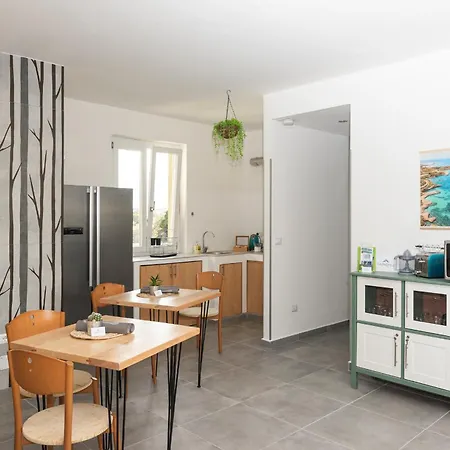 - - By Faendho Appartement *